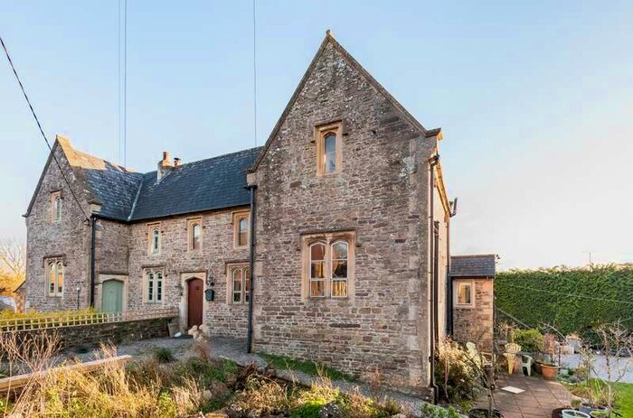 2 Bedroom Semi-Detached House For Sale In Chantry, Frome, BA11