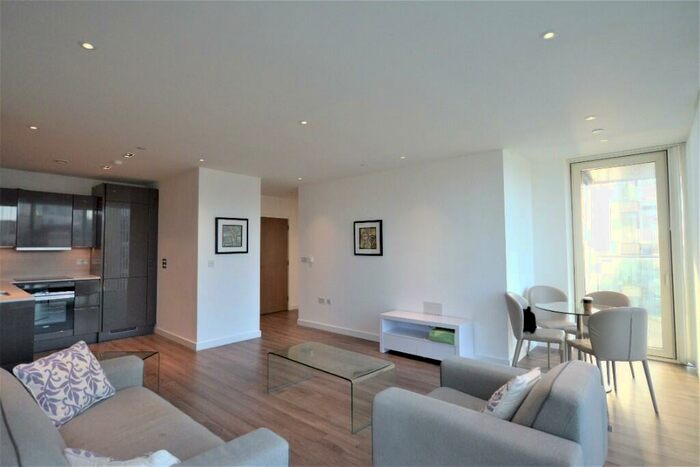1 Bedroom Flat To Rent In Devan Grove, London, N4