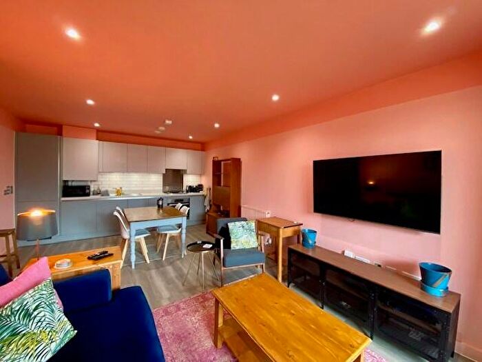 2 Bedroom Apartment To Rent In Exchange Street, Aylesbury, HP20