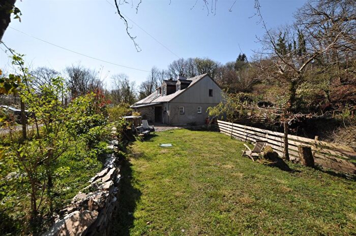 2 Bedroom Semi-Detached House For Sale In Llandilo, Clynderwen, SA66