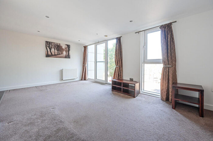1 Bedroom Flat To Rent In Seagull Lane, Royal Docks, London, E16