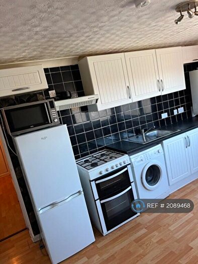 2 Bedroom Flat To Rent In Laindon, Basildon, SS15