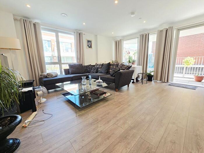 1 Bedroom Flat To Rent In A High Mead, HA1