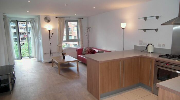 2 Bedroom Flat To Rent In Buckler Court, Eden Grove, London, N7