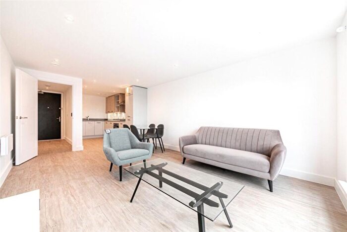2 Bedroom Flat To Rent In Lombard Street, Digbeth, B12