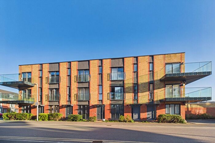 1 Bedroom Flat For Sale In Robert Parker Road, Reading, Berkshire, RG1