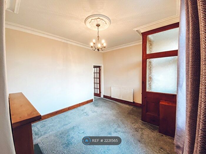 2 Bedroom Terraced House To Rent In Manor Road, Droylsden, Manchester, M43