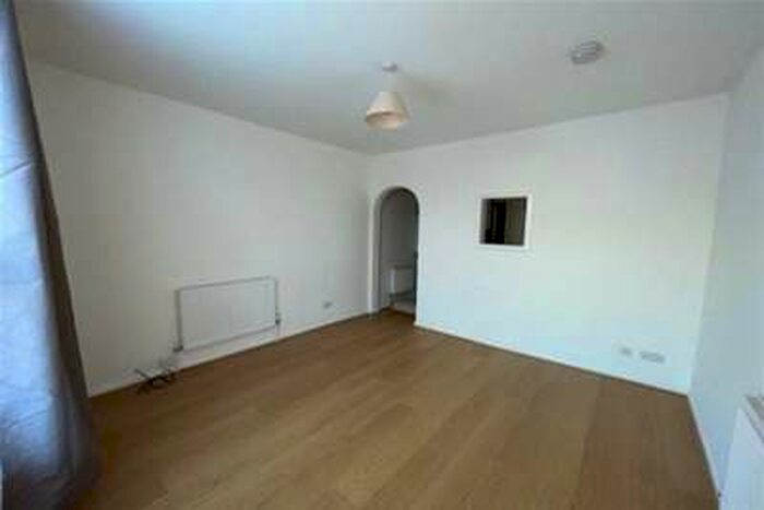 1 Bedroom Flat To Rent In Ordnance Road, Central Southampton, SO15