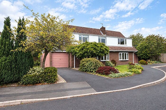 4 Bedroom Detached House For Sale In Robin Close, Warminster, BA12
