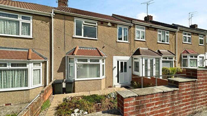 3 Bedroom Terraced House For Sale In Gilbert Road, Kingswood, Bristol, ., BS15