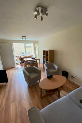2 Bedroom Flat To Rent In Butler Close, Oxford, Oxfordshire, OX2