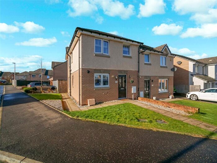 3 Bedroom Semi Detached House For Sale In Thistledown Drive, Cambuslang, Glasgow, South Lanarkshire, G72