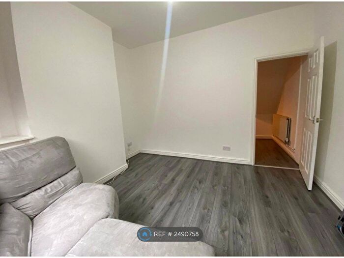 2 Bedroom Terraced House To Rent In Caludon Road, Coventry, CV2