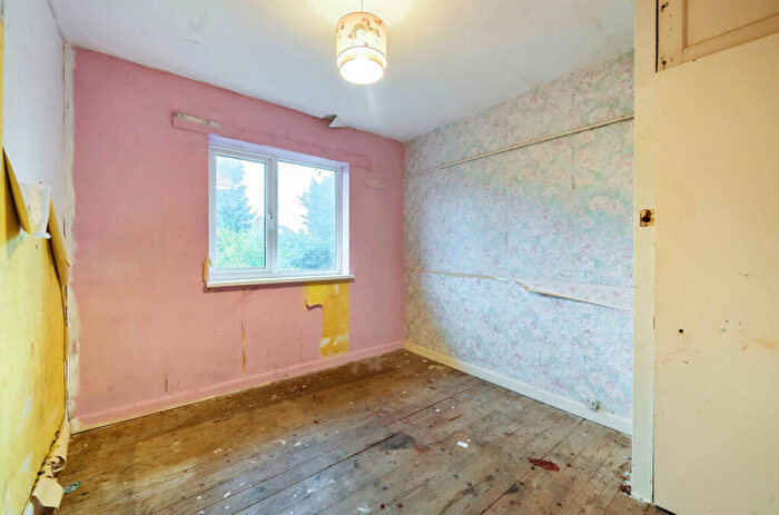 3 Bedroom End Of Terrace House For Sale In Aldbury Road, Warstock, Birmingham, B14