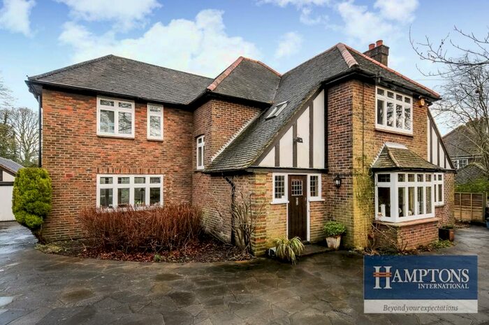 4 Bedroom Detached House To Rent In Rook Lane Chaldon, CR3