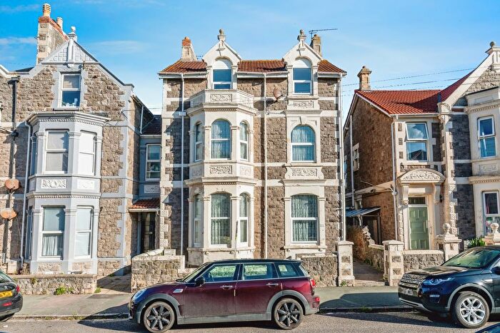 6 Bedroom Detached House For Sale In Severn Road, Weston-Super-Mare, Somerset, BS23
