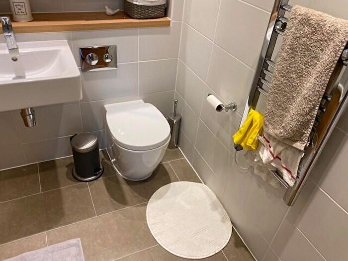 2 Bedroom Apartment To Rent In Alfred Street, Reading, Berkshire, RG1