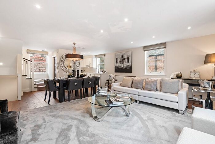 2 Bedroom Property To Rent In Hornton Place, Campden Hill, W8