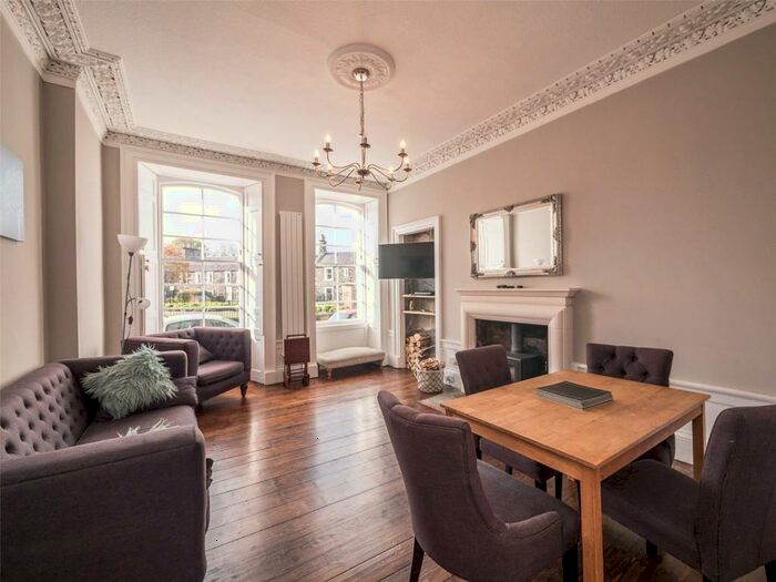 2 Bedroom Flat To Rent In Gardners Crescent, Edinburgh, EH3
