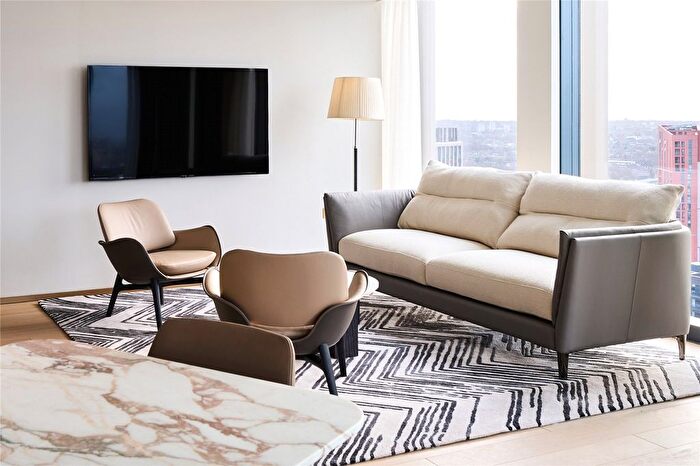 3 Bedroom Flat To Rent In Nine Elms Lane, Nine Elms, SW8