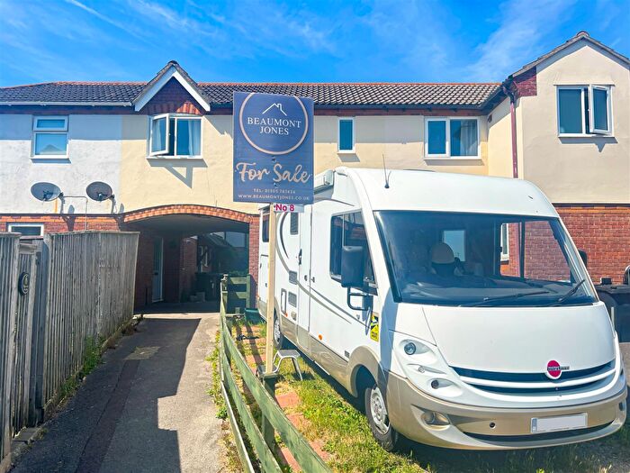 1 Bedroom Terraced House For Sale In Aldabrand Close, Chickerell, Weymouth, DT3