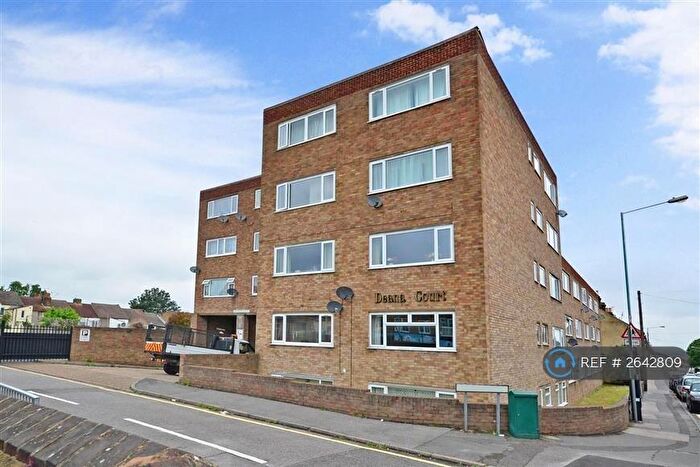 Studio To Rent In Deana Court, Gillingham, ME7
