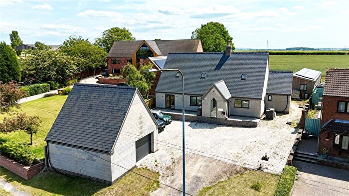 2 Bedroom Bungalow For Sale In Brigg Road, Wrawby, Lincolnshire, DN20