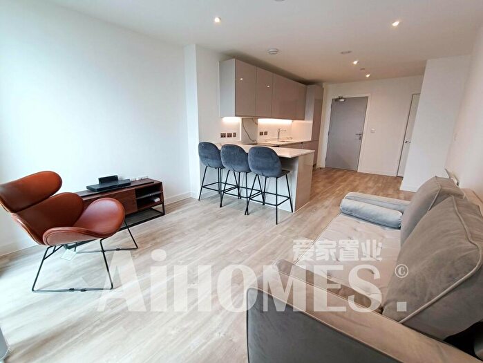 2 Bedroom Flat To Rent In Queen Street, Salford, M3