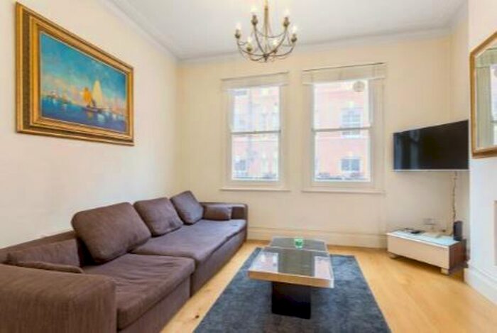 1 Bedroom Flat To Rent In Inverness Terrace, Bayswater, London, W2