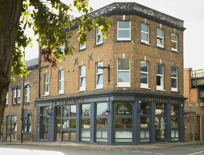 Studio To Rent In Parish Lane, London, SE20