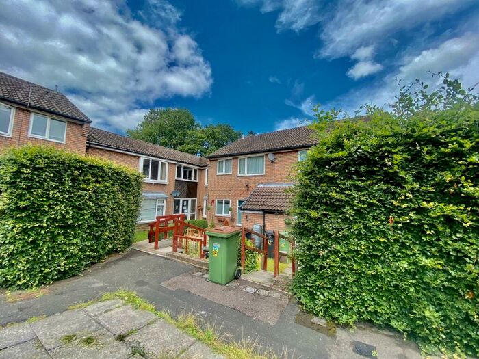 Flat To Rent In Creedy Gardens, West End, Southampton, SO18