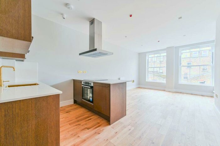 2 Bedroom Flat To Rent In Dalton Street, West Norwood, London, SE27