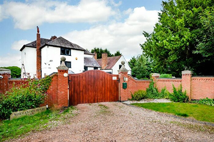 8 Bedroom Detached House For Sale In Normanton House Farm, Earl Shilton Road, Thurlaston., LE9