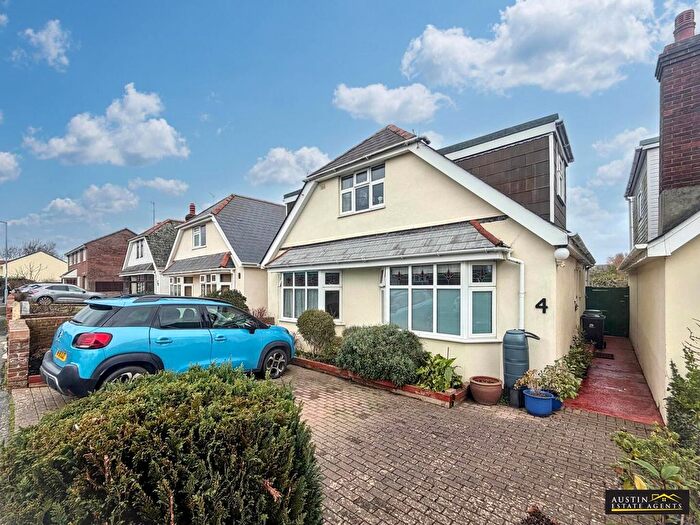 3 Bedroom Property For Sale In St Andrews Avenue, Lodmoor, Weymouth, DT3