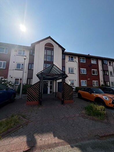 2 Bedroom Flat For Sale In Reeves Court, Canterury Gardens, M5