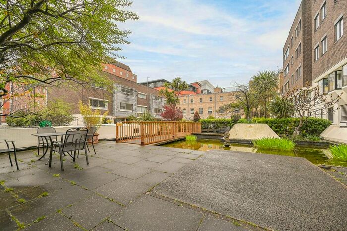 3 Bedroom Flat To Rent In Harley Street, Marylebone, London, W1G