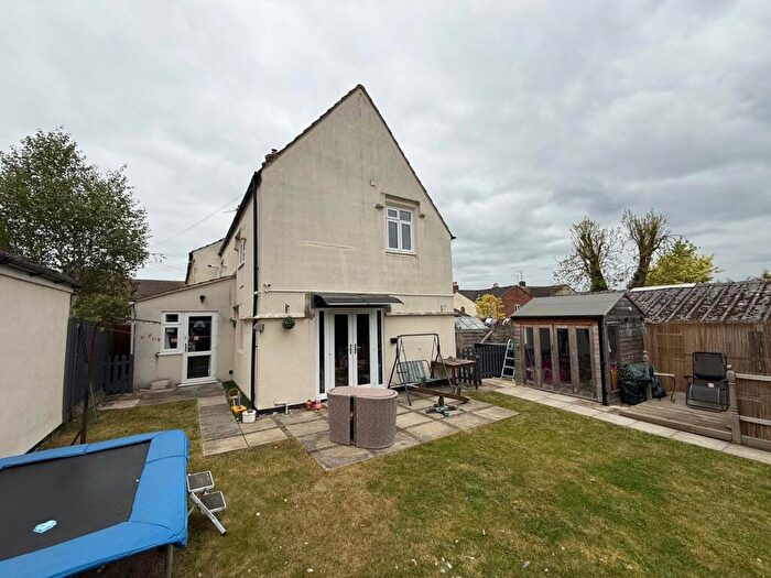 3 Bedroom Semi-Detached House For Sale In Austerby, Bourne, PE10
