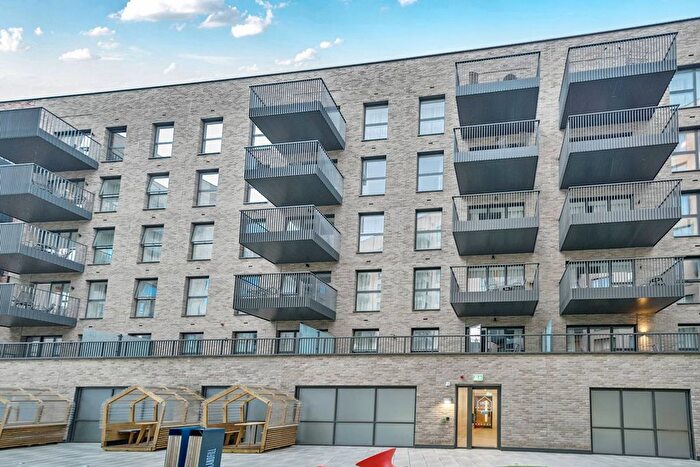 Studio To Rent In Uncle Colindale, Colindale, London, NW9