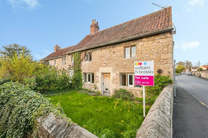 2 Bedroom Cottage For Sale In High Street, Arksey, Doncaster, DN5