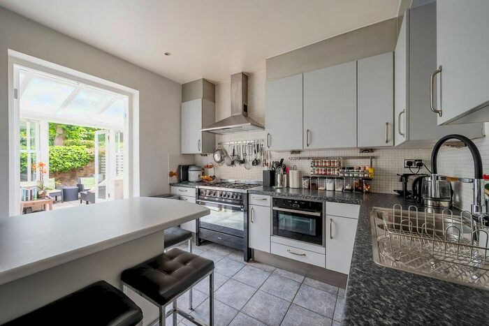 5 Bedroom Terraced House To Rent In Bective Road, Putney, London, SW15