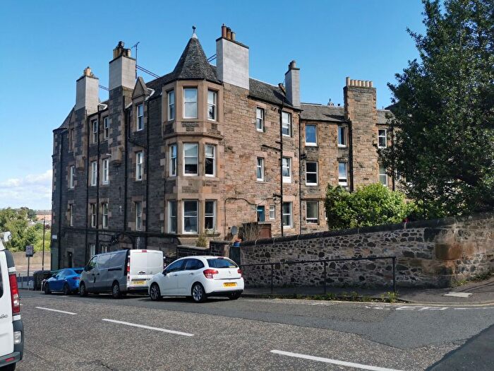2 Bedroom Flat To Rent In Parsons Green Terrace, Edinburgh, EH8