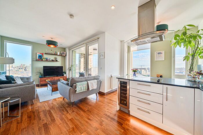 2 Bedroom Flat For Sale In Telcon Way, Greenwich, SE10