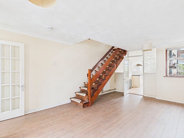 2 Bedroom Terraced House To Rent In Cuthbert Road, Portsmouth, PO1