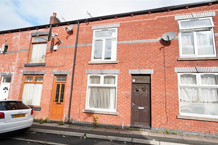 3 Bedroom Terraced House For Sale In Rawsthorne Street, Bolton, BL1