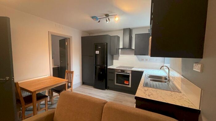 2 Bedroom Flat To Rent In Hartington Street, Derby, Derbyshire, DE23