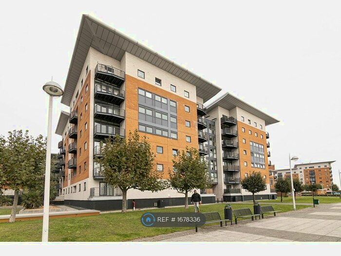 2 Bedroom Flat To Rent In Sheerness Mews, London, E16