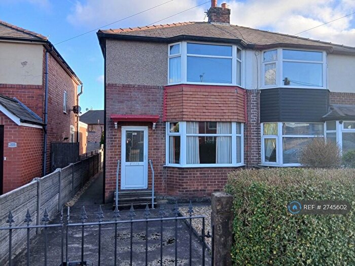 3 Bedroom Semi-Detached House To Rent In Leyland Lane, Leyland, PR25