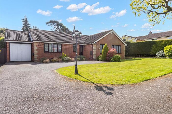 3 Bedroom Detached Bungalow For Sale In Chester Close, Potters Bar, EN6