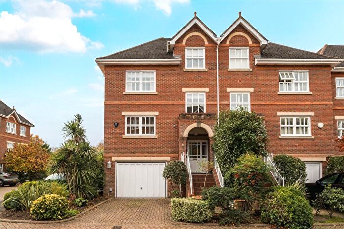 4 Bedroom End Of Terrace House For Sale In The Riverside, Graburn Way, East Molesey, KT8