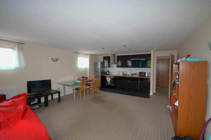 2 Bedroom Flat To Rent In Hermit Road, Canning Town, E16